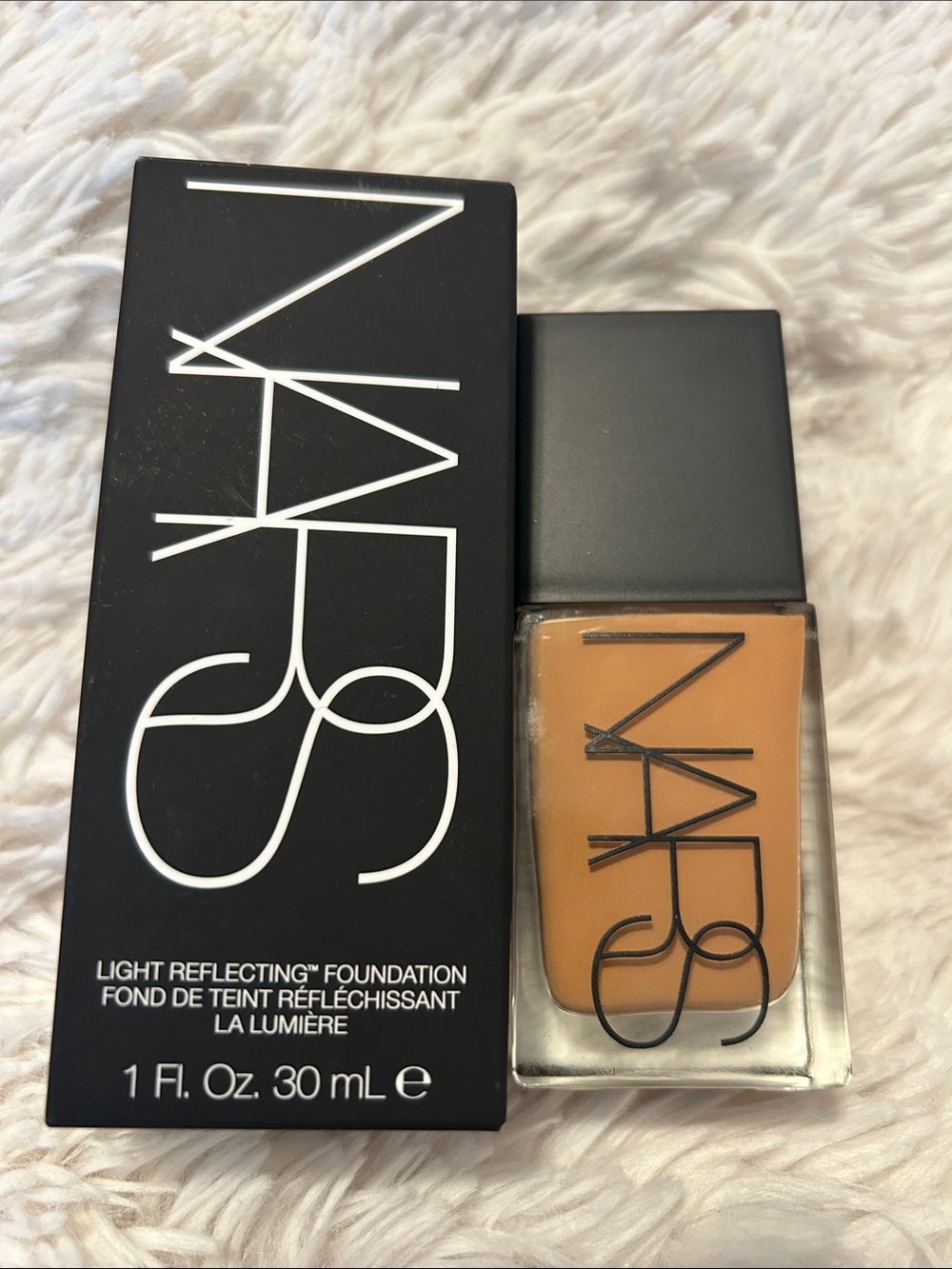 NARS Light Reflecting Foundation medium-deep 2.6 Huahine